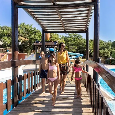 Parque de Campismo Le Bois Fleuri 5*