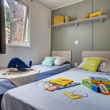 Le Bois Fleuri Parque de Campismo 5*