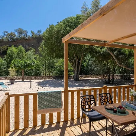 Camping Le Bois Fleuri 5*