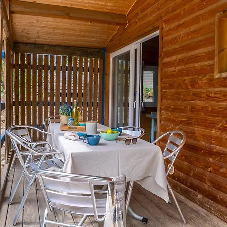 Camping Le Bois Fleuri