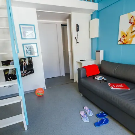 キャンピング ル ボワ フルリ キャンプ場 アルジェレス・シュル・メール