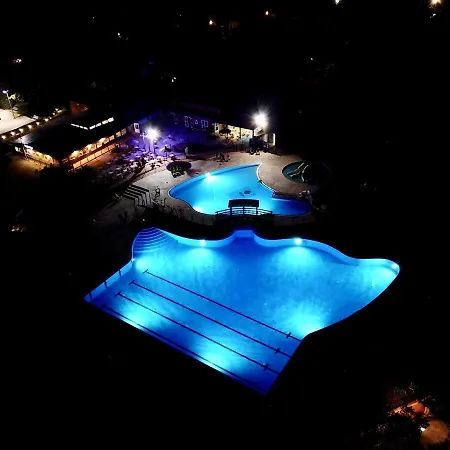 Parque de Campismo Le Bois Fleuri 5*