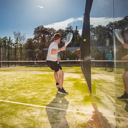 Campsite Camping Le Bois Fleuri