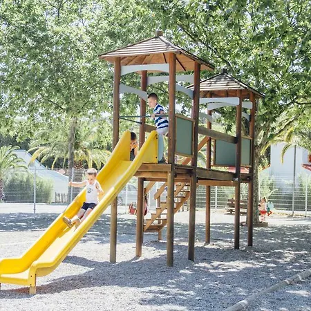 Camping Le Bois Fleuri 5*