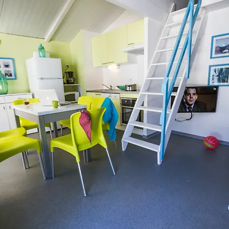 Camping Le Bois Fleuri 5*