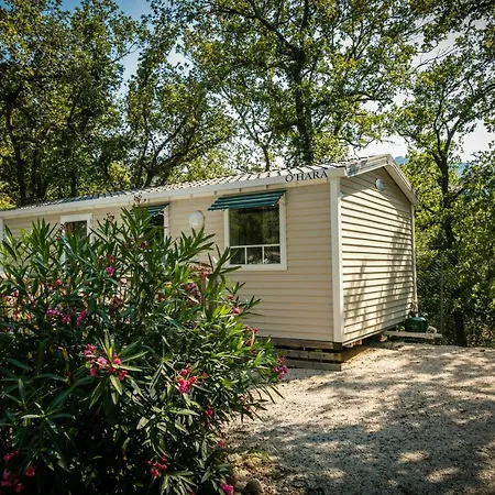 Camping Le Bois Fleuri Campsite